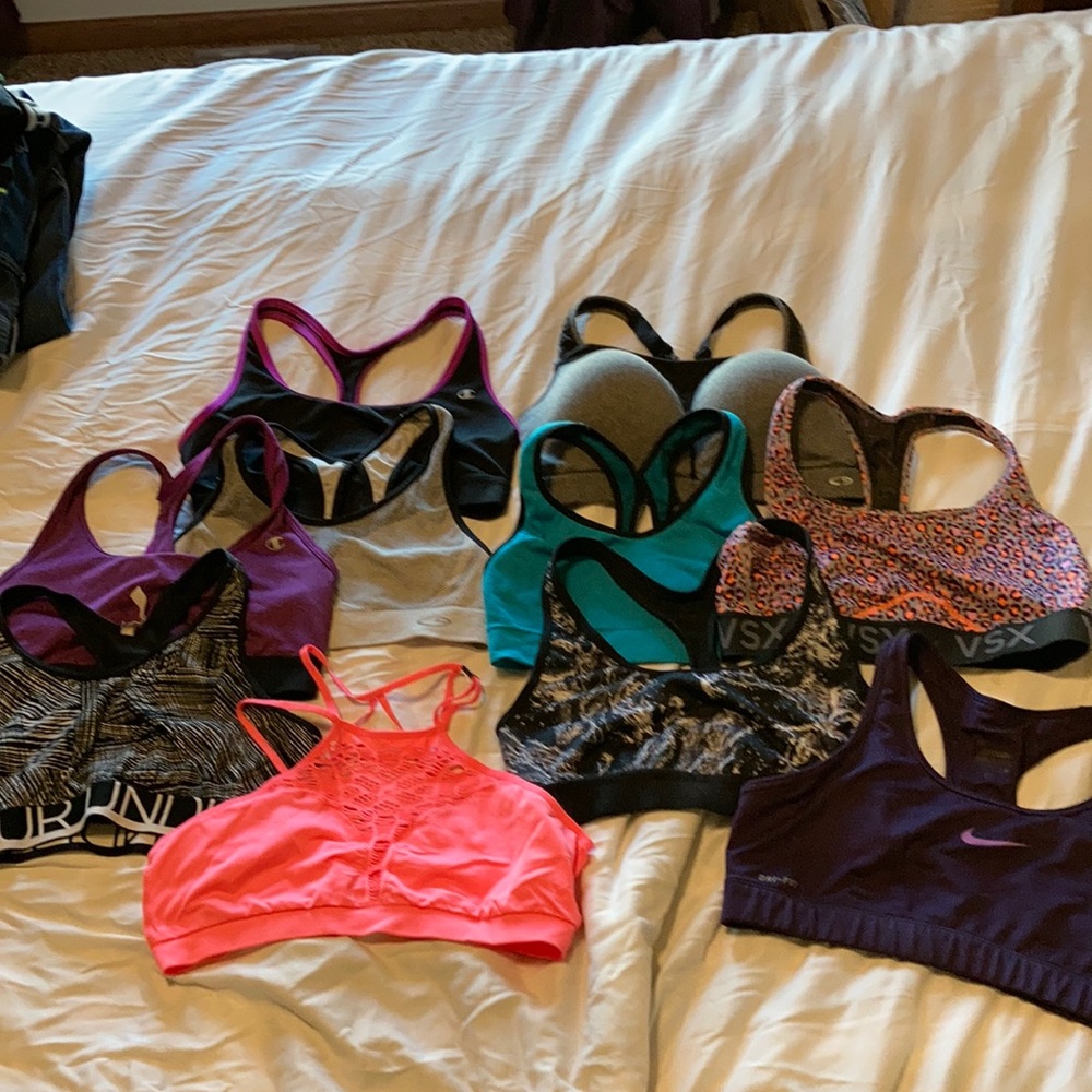 Sports bra